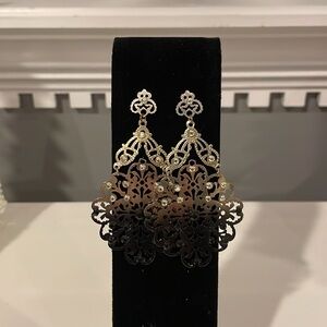 Black/gold ombré earring set